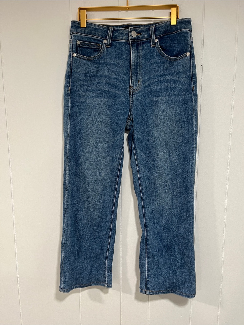 Quince Women's Straight Leg Jeans in Medium Blue Wash